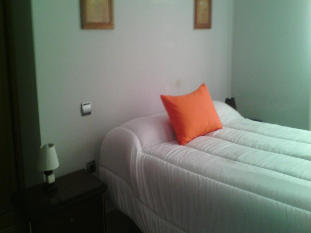 Apartamentos Emperatriz Aranjuez Esterno foto